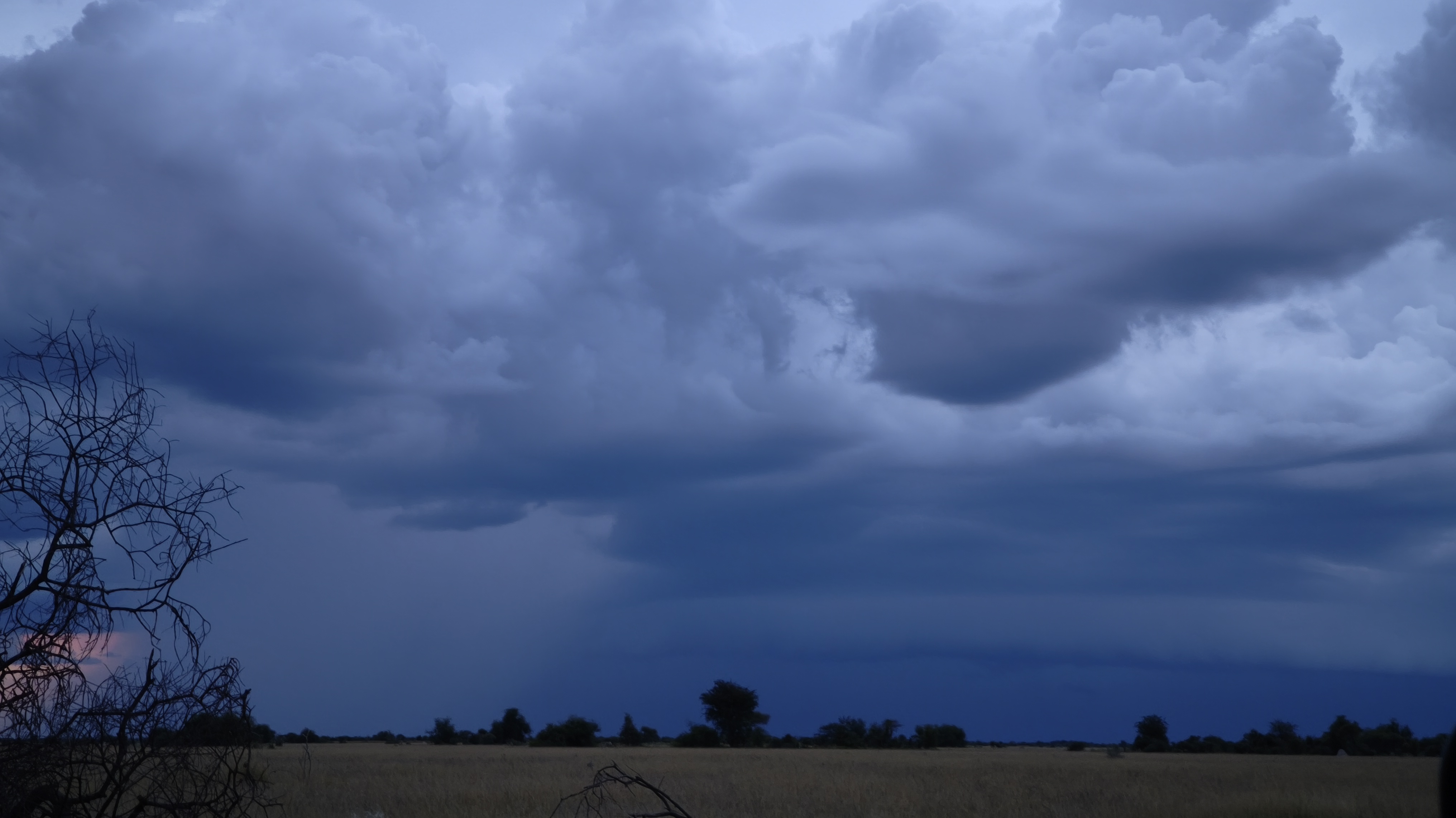 Land unter Wasser